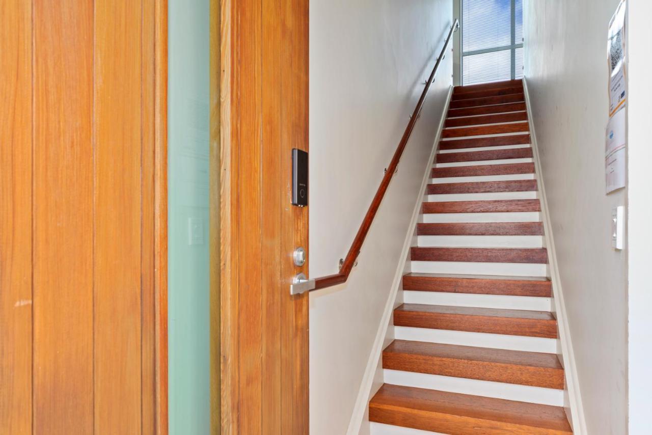Two Views Taupo Apartment Extérieur photo